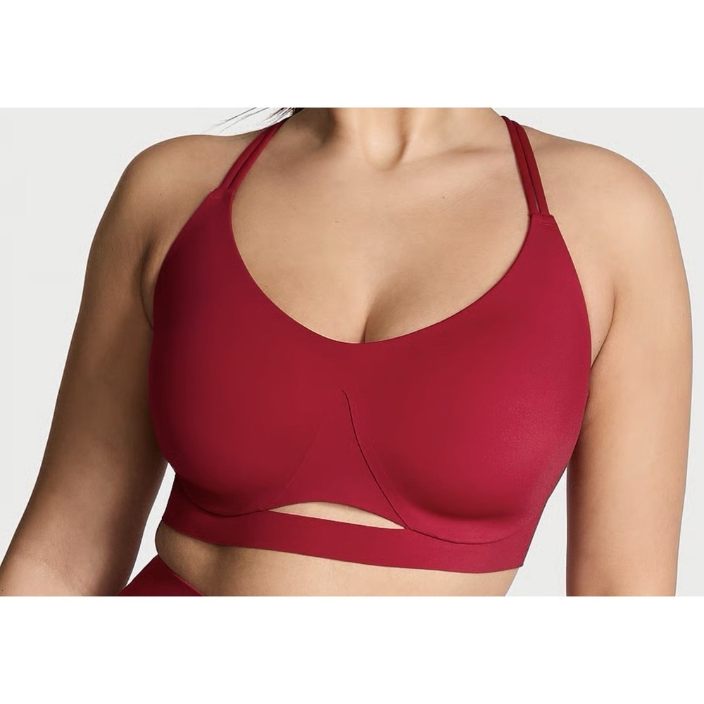 VSX Elevate Stretch Comfort Strappy-Back Sports Bra In Red Lacquer Size M